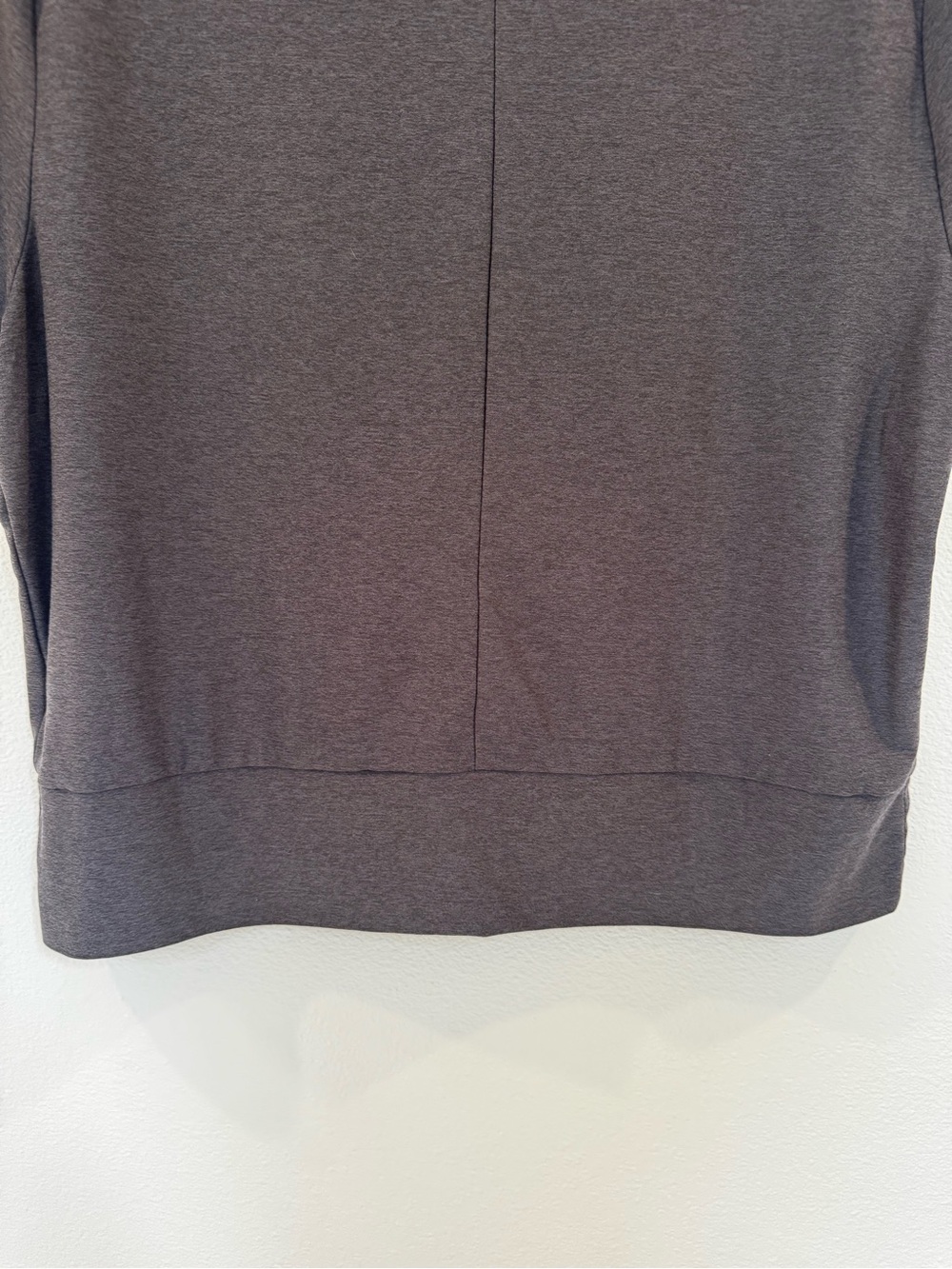 Women’s Old Navy Active Gray Crop Athletic Top- Size Large - Picture 4 of 5